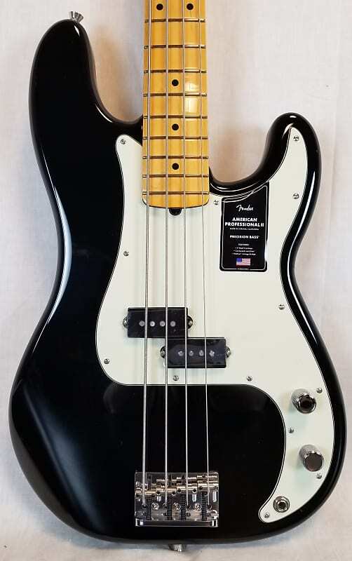 Fender American Professional II Precision Bass, кленовый гриф, черный, с футляром 0193932706
Fender American Professional II Precision Bass, кленовый гриф, черный, с футляром 0193932706