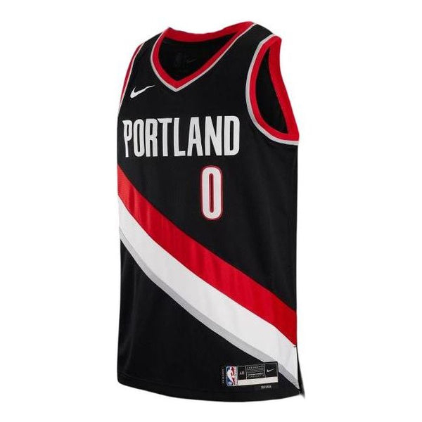 Майка Basketball Jersey Nike Dri-FIT NBA Portland Trail Blazers Damian Lillard Icon Edition 2022/23, Черный
Майка Basketball Jersey Nike Dri-FIT NBA Portland Trail Blazers Damian Lillard Icon Edition 2022/23, Черный