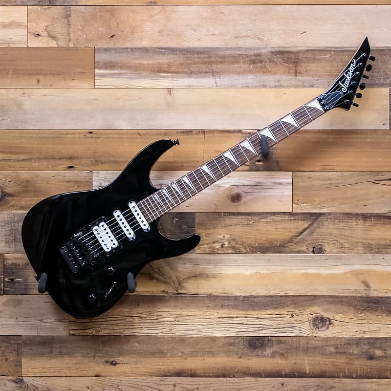 Электрогитара Jackson X Series Dinky DK3XR HSS в глянцевом черном цвете X Series Dinky DK3XR HSS Electric Guitar in
Электрогитара Jackson X Series Dinky DK3XR HSS в глянцевом черном цвете X Series Dinky DK3XR HSS Electric Guitar in