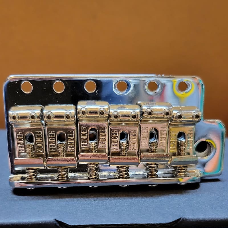 005-4619-000 Блок тремоло для страт-гитары Fender Mexi Vintage Spaced Strat 005-4619-000 Fender Mexi Vintage Spaced Strat Guitar Tremolo Bridge Block
005-4619-000 Блок тремоло для страт-гитары Fender Mexi Vintage Spaced Strat 005-4619-000 Fender Mexi Vintage Spaced Strat Guitar Tremolo Bridge Block