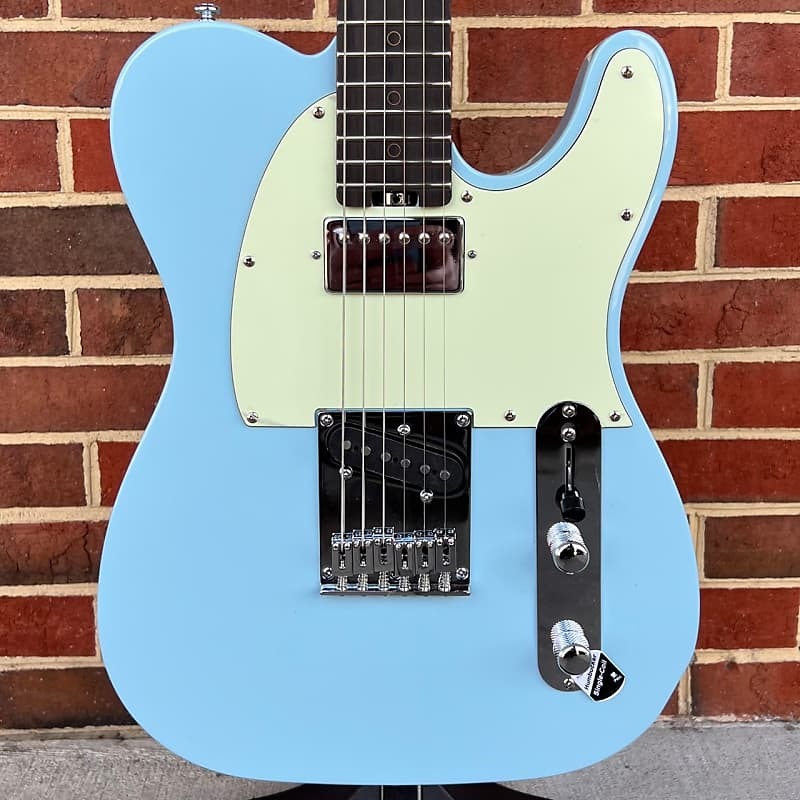Schecter Nick Johnston PT, Atomic Frost, гриф из жареного клена, гриф из черного дерева, колки с замком
Schecter Nick Johnston PT, Atomic Frost, гриф из жареного клена, гриф из черного дерева, колки с замком