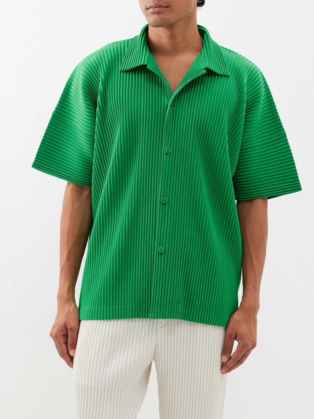 Рубашка с короткими рукавами и техническими складками Homme Plissé Issey Miyake, зеленый
Рубашка с короткими рукавами и техническими складками Homme Plissé Issey Miyake, зеленый