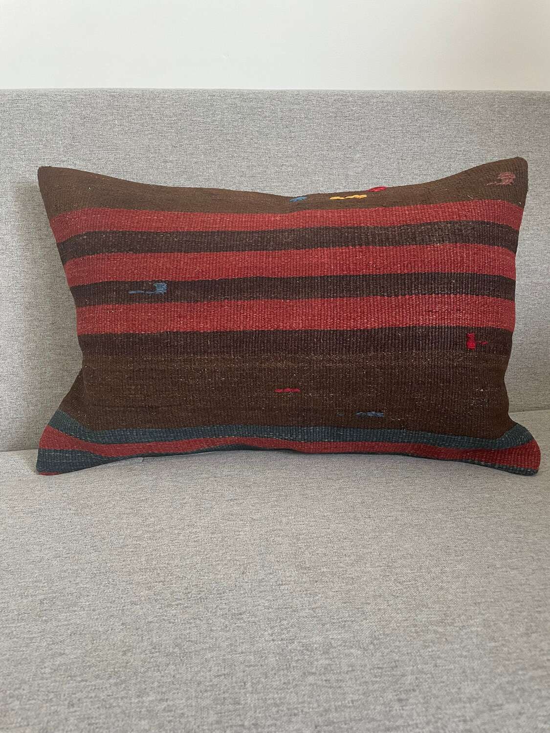 Подушка Kilim, анатолийская подушка Kilim ручной работы, винтажная органическая цветная аутентичная прочная богемная напольная подушка для дивана, турецкий чехол для подушки Kilim
Подушка Kilim, анатолийская подушка Kilim ручной работы, винтажная органическая цветная аутентичная прочная богемная напольная подушка для дивана, турецкий чехол для подушки Kilim