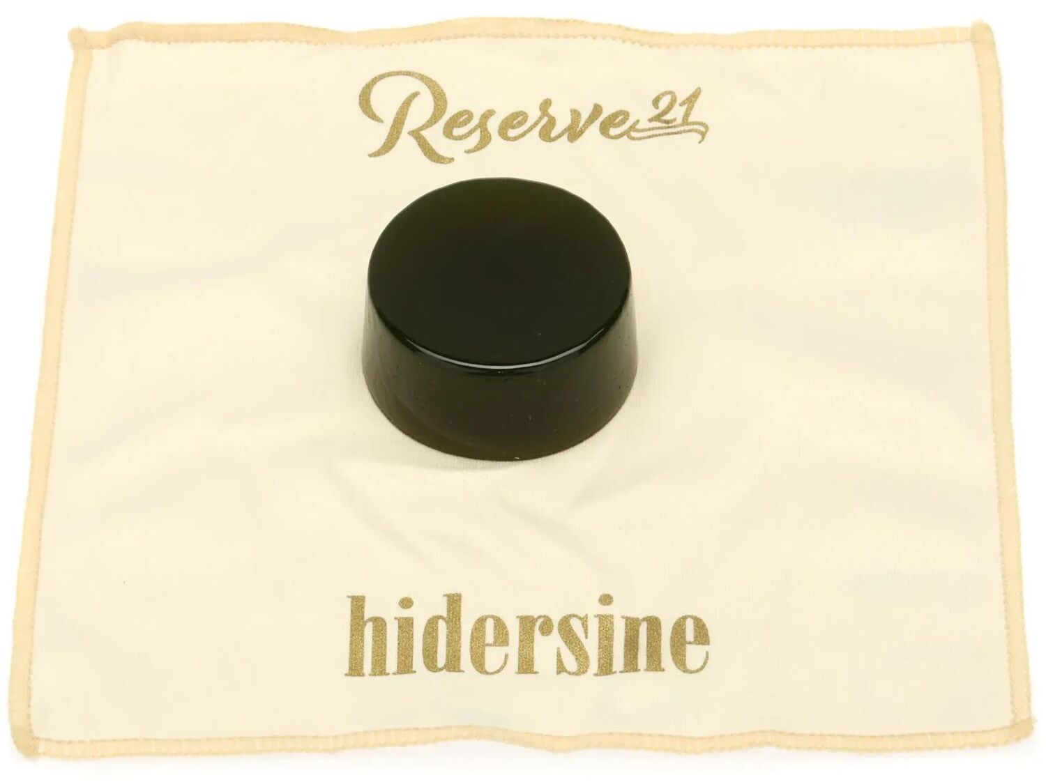 Hidersine Reserve21 Канифоль для виолончели с британским пчелиным воском - темная
Hidersine Reserve21 Канифоль для виолончели с британским пчелиным воском - темная