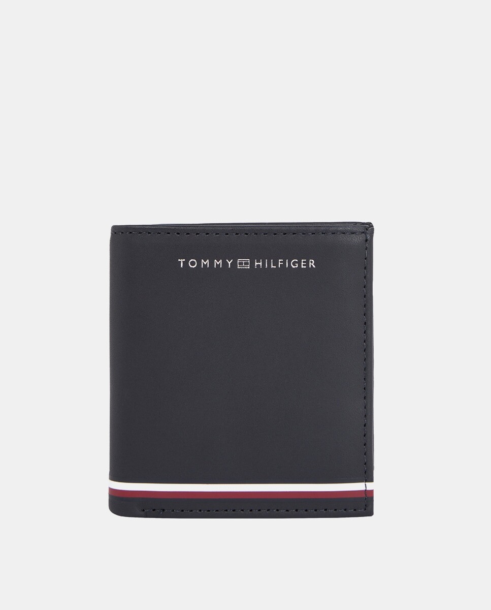 Темно-синий кожаный кошелек с внутренним карманом для монет Tommy Hilfiger, темно-синий
Темно-синий кожаный кошелек с внутренним карманом для монет Tommy Hilfiger, темно-синий