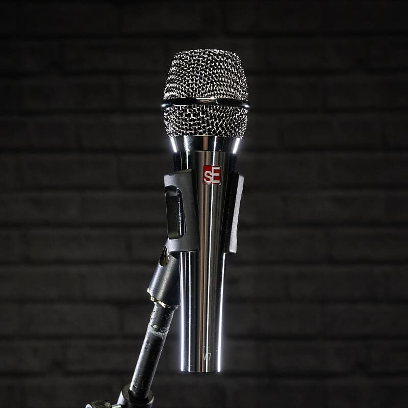Динамический микрофон sE Electronics V7 Handheld Supercardioid Dynamic Microphone
Динамический микрофон sE Electronics V7 Handheld Supercardioid Dynamic Microphone