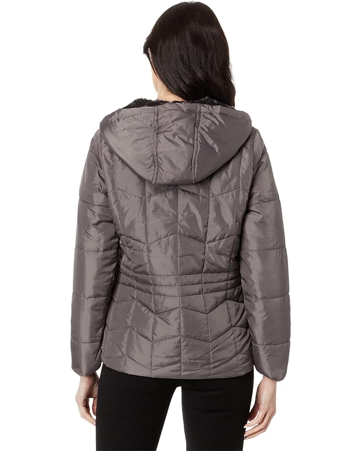 Пуховик U.S. POLO ASSN. Zigzag Wave Cozy Faux Fur Lining Hooded Quilted Puffer, цвет Castle Rock
Пуховик U.S. POLO ASSN. Zigzag Wave Cozy Faux Fur Lining Hooded Quilted Puffer, цвет Castle Rock