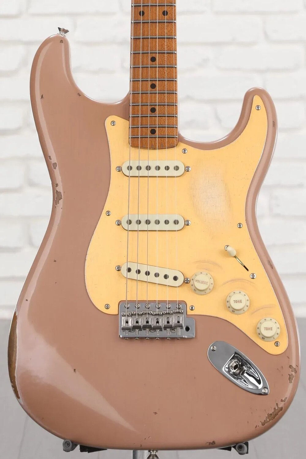 Новая ограниченная серия Fender Custom Shop Roasted '56 Stratocaster Relic - электрогитара Shell Pink
Новая ограниченная серия Fender Custom Shop Roasted '56 Stratocaster Relic - электрогитара Shell Pink