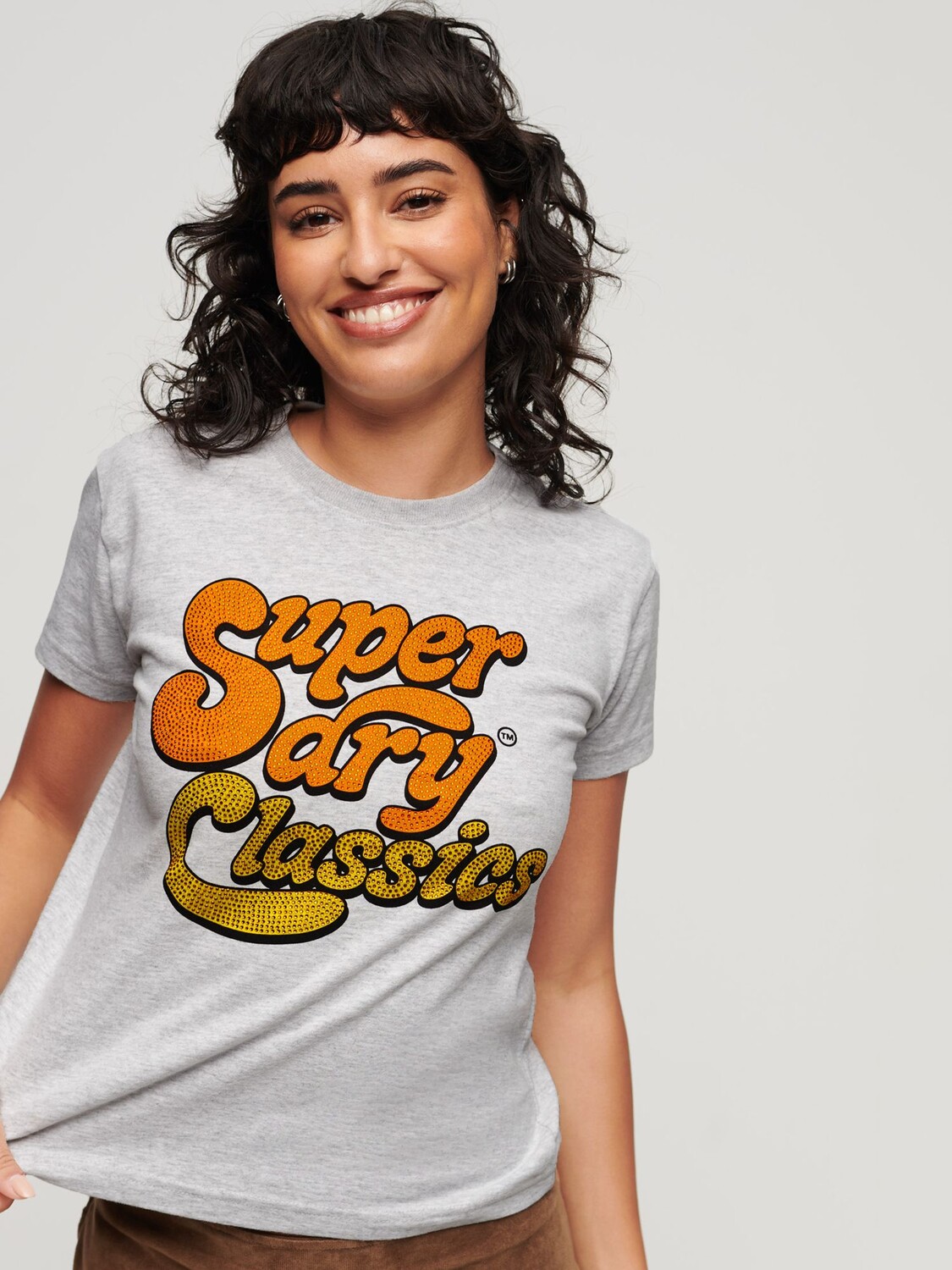 Футболка с металлизированным логотипом 70s Script Superdry, чешуйчатый серый мергель
Футболка с металлизированным логотипом 70s Script Superdry, чешуйчатый серый мергель