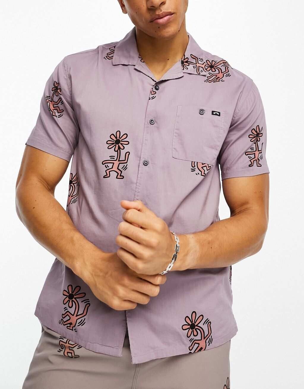 Серо-фиолетовая рубашка с короткими рукавами Billabong X Keith Haring Flowere Dance
Серо-фиолетовая рубашка с короткими рукавами Billabong X Keith Haring Flowere Dance