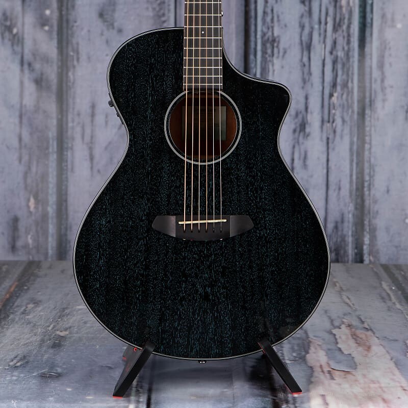Breedlove Rainforest S Concert CE Acoustic/Electric, темно-синий, африканское красное дерево
Breedlove Rainforest S Concert CE Acoustic/Electric, темно-синий, африканское красное дерево