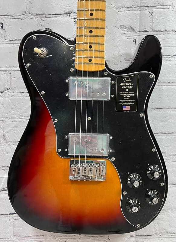 Fender American Vintage II 1975 Telecaster Deluxe Sunburst с футляром — 8,1 фунта AVII75TELEDELUXEMNWT3TB
Fender American Vintage II 1975 Telecaster Deluxe Sunburst с футляром — 8,1 фунта AVII75TELEDELUXEMNWT3TB