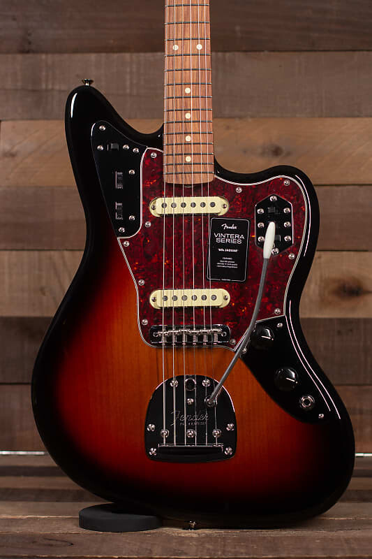Fender Vintera '60s Jaguar, Pau Ferro FB, 3 цвета Sunburst Vintera 60's Jaguar Sunburst
Fender Vintera '60s Jaguar, Pau Ferro FB, 3 цвета Sunburst Vintera 60's Jaguar Sunburst