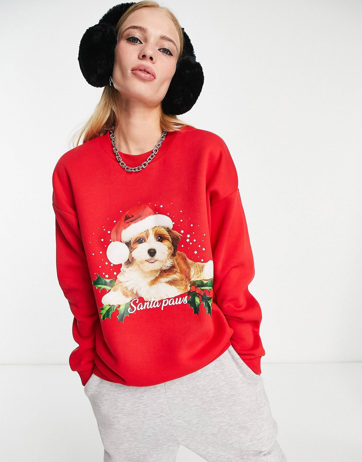 Ярко-красная толстовка оверсайз с принтом лап Санта-Клауса ASOS DESIGN Christmas
Ярко-красная толстовка оверсайз с принтом лап Санта-Клауса ASOS DESIGN Christmas