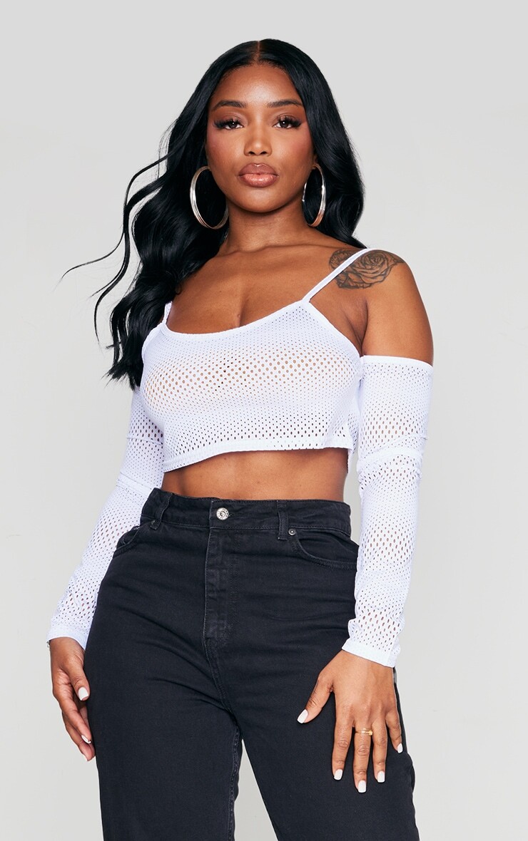PrettyLittleThing Белый укороченный топ с открытыми плечами в ажурную сетку Shape
PrettyLittleThing Белый укороченный топ с открытыми плечами в ажурную сетку Shape