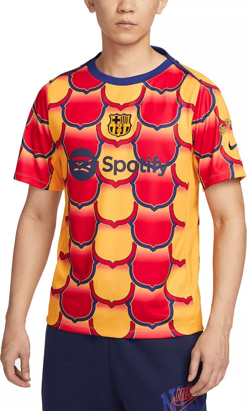 Золотая предматчевая майка Nike Adult FC Barcelona 2023-2024 в честь Лунного Нового года
Золотая предматчевая майка Nike Adult FC Barcelona 2023-2024 в честь Лунного Нового года