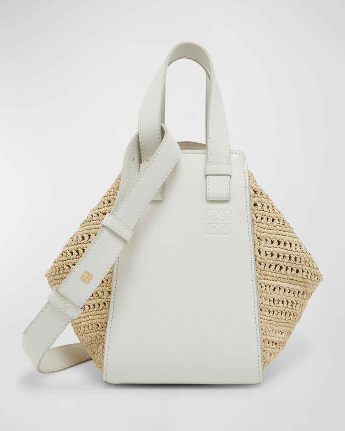 Компактная сумка Ibiza Hammock из коллаборации с Paula’s Ibiza Hammock из рафии с кожаными ручками Loewe, цвет Soft White/Natural
Компактная сумка Ibiza Hammock из коллаборации с Paula’s Ibiza Hammock из рафии с кожаными ручками Loewe, цвет Soft White/Natural