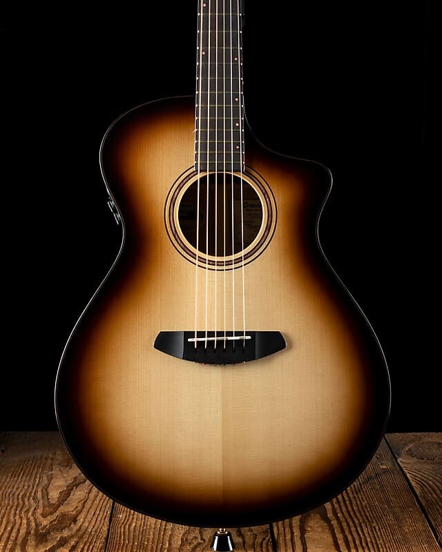 Гитара Breedlove Artista Pro Concert CE European Maple-Myrtlewood ARCN50CEEUMY, выженный янтарь
Гитара Breedlove Artista Pro Concert CE European Maple-Myrtlewood ARCN50CEEUMY, выженный янтарь