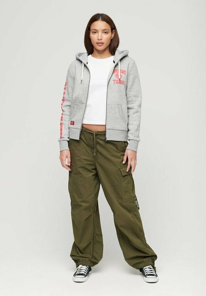 Толстовка с кремальерой Superdry ATHLETIC COLLEGE HOODIE, цвет athletic grey marl
Толстовка с кремальерой Superdry ATHLETIC COLLEGE HOODIE, цвет athletic grey marl
