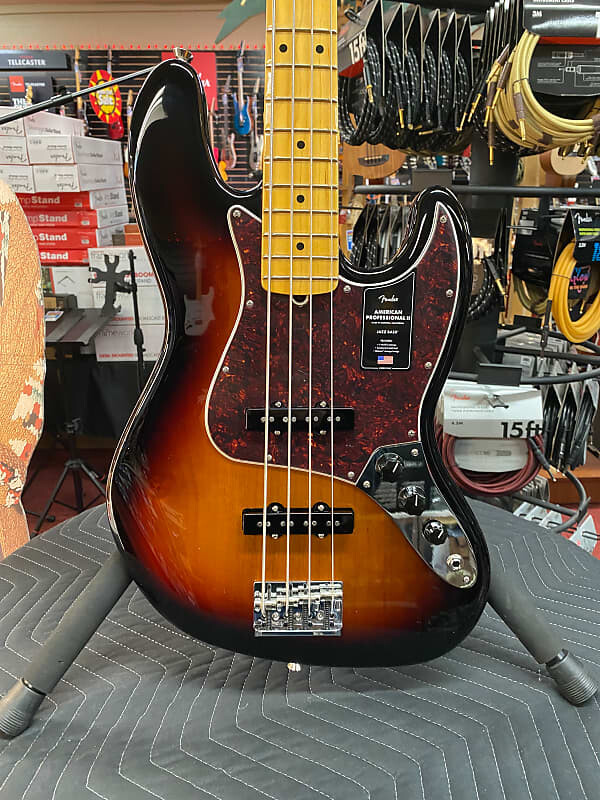 Fender American Professional II Jazz Bass, кленовый гриф, 3 цвета Sunburst AM Pro II J-Bass
Fender American Professional II Jazz Bass, кленовый гриф, 3 цвета Sunburst AM Pro II J-Bass