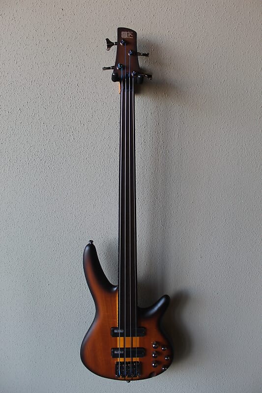 Совершенно новая 4-струнная безладовая электрическая бас-гитара Ibanez SRF700 - Brown Burst Flat
Совершенно новая 4-струнная безладовая электрическая бас-гитара Ibanez SRF700 - Brown Burst Flat