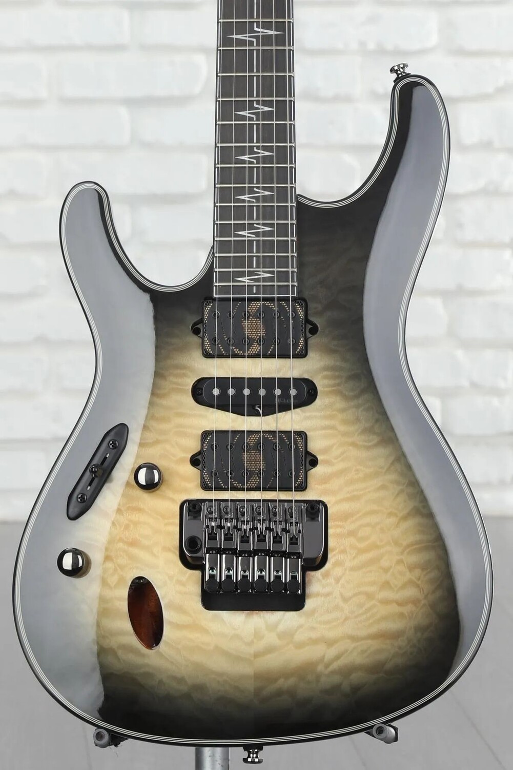 Ibanez Nita Strauss Signature JIVA10 Электрогитара для левшей - Deep Space Blonde
Ibanez Nita Strauss Signature JIVA10 Электрогитара для левшей - Deep Space Blonde