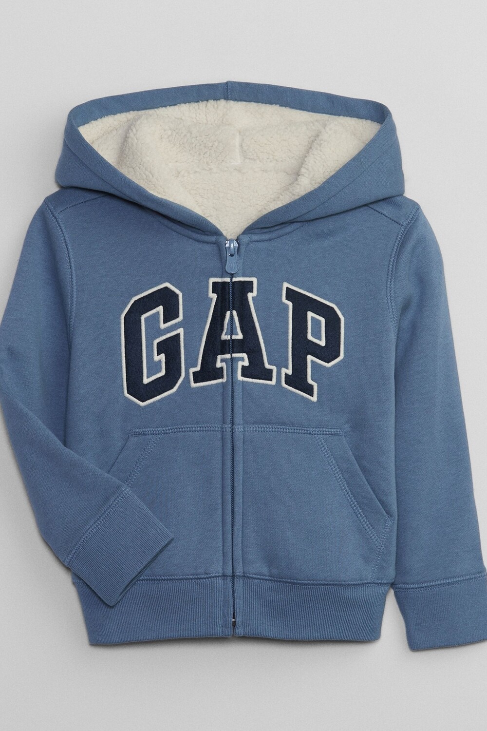 Толстовка на молнии с длинными рукавами из искусственной овчины с логотипом Gap, синий
Толстовка на молнии с длинными рукавами из искусственной овчины с логотипом Gap, синий