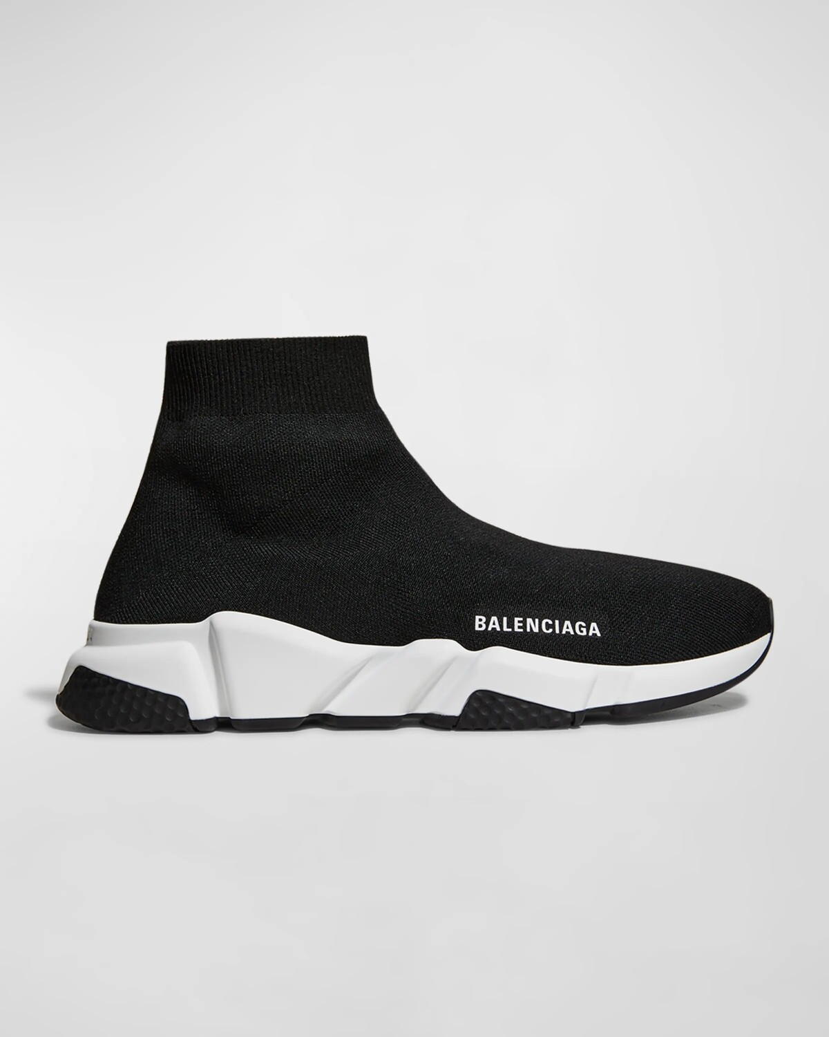 Кроссовки Speed из переработанной вязки Balenciaga, цвет 1015 Black/White/Black
Кроссовки Speed из переработанной вязки Balenciaga, цвет 1015 Black/White/Black