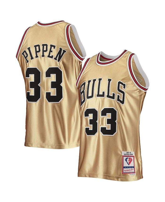 Мужское джерси Swingman Scottie Pippen Gold Chicago Bulls в честь 75-летия 1997-98 гг. Mitchell & Ness, золото
Мужское джерси Swingman Scottie Pippen Gold Chicago Bulls в честь 75-летия 1997-98 гг. Mitchell & Ness, золото