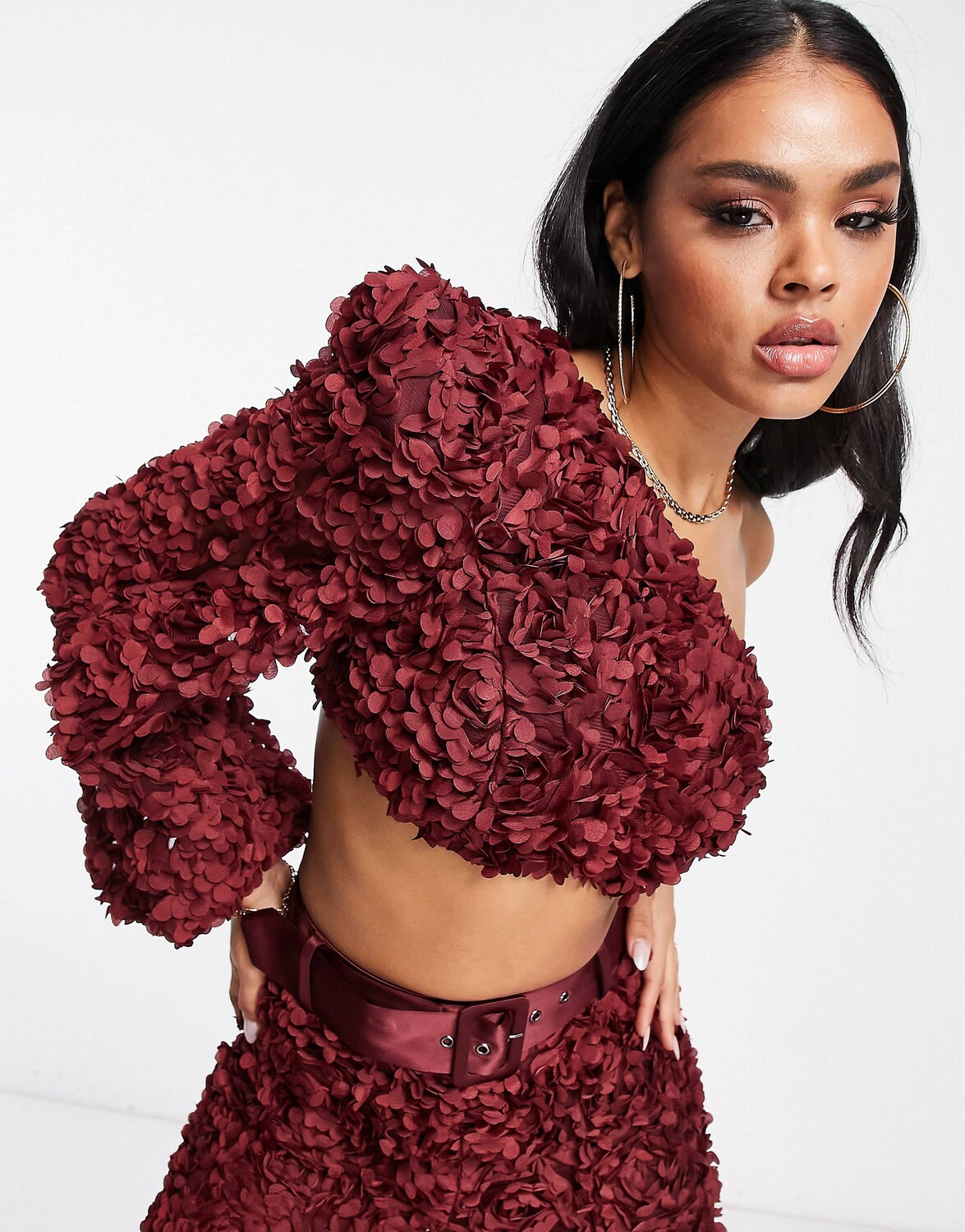 Винный укороченный топ на одно плечо с объемным кружевом ASOS LUXE co-ord, Коричневый
Винный укороченный топ на одно плечо с объемным кружевом ASOS LUXE co-ord, Коричневый