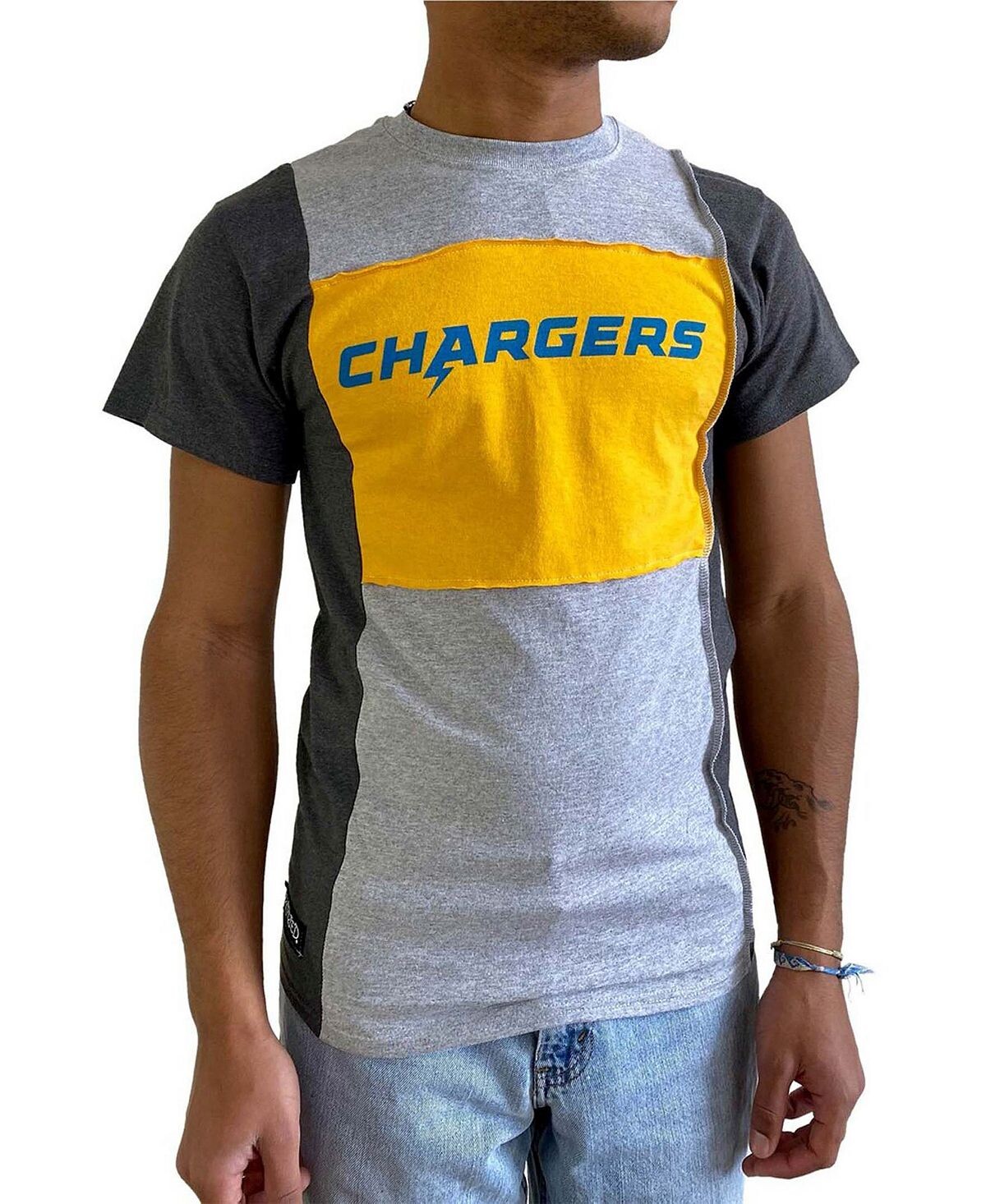 Мужская серая меланжевая футболка los angeles chargers с разрезом Refried Apparel, мульти
Мужская серая меланжевая футболка los angeles chargers с разрезом Refried Apparel, мульти