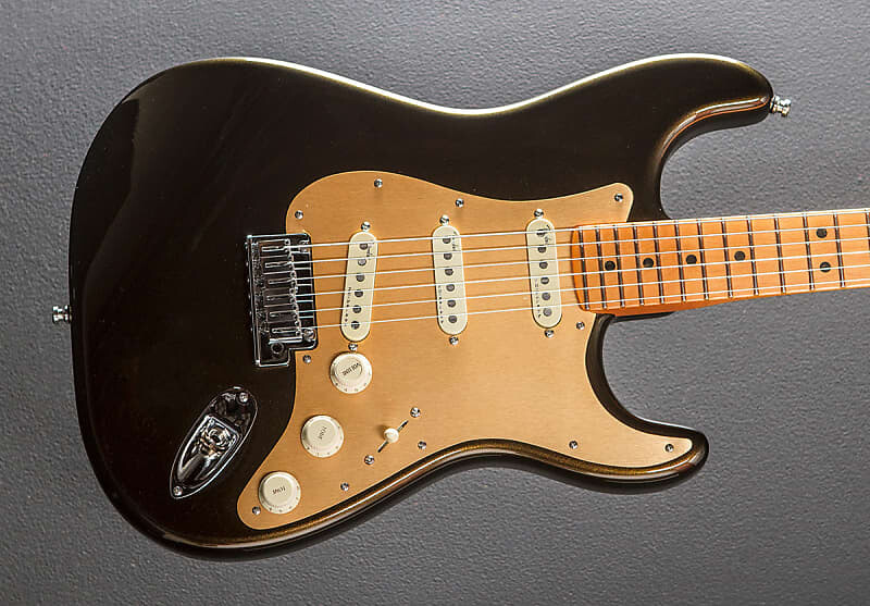 American Ultra Stratocaster - Техасский чай с кленом Fender American Stratocaster – w/Maple
American Ultra Stratocaster - Техасский чай с кленом Fender American Stratocaster – w/Maple