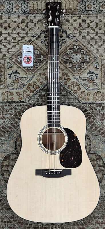 Акустическая электрогитара Martin 16 Series D16E-02 с сумкой для переноски, установка №8028 D-16E-02
Акустическая электрогитара Martin 16 Series D16E-02 с сумкой для переноски, установка №8028 D-16E-02