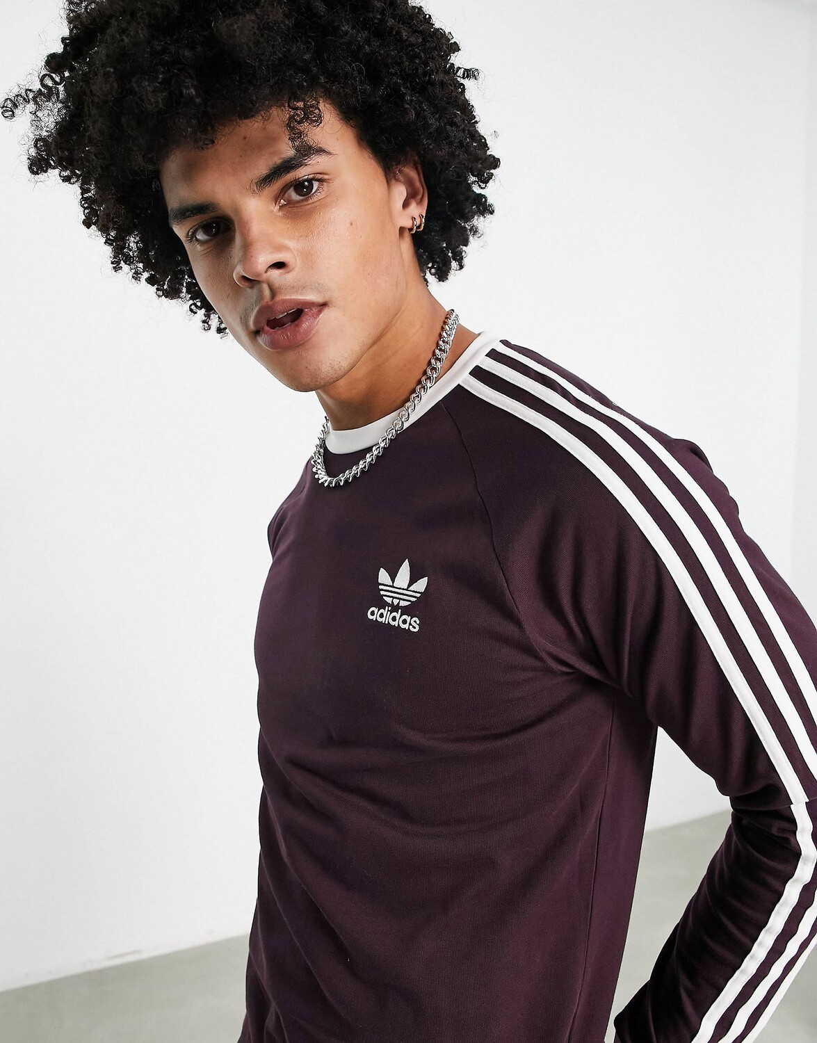 Темно-бордовая футболка с длинными рукавами и 3 полосками adidas Originals adicolour
Темно-бордовая футболка с длинными рукавами и 3 полосками adidas Originals adicolour