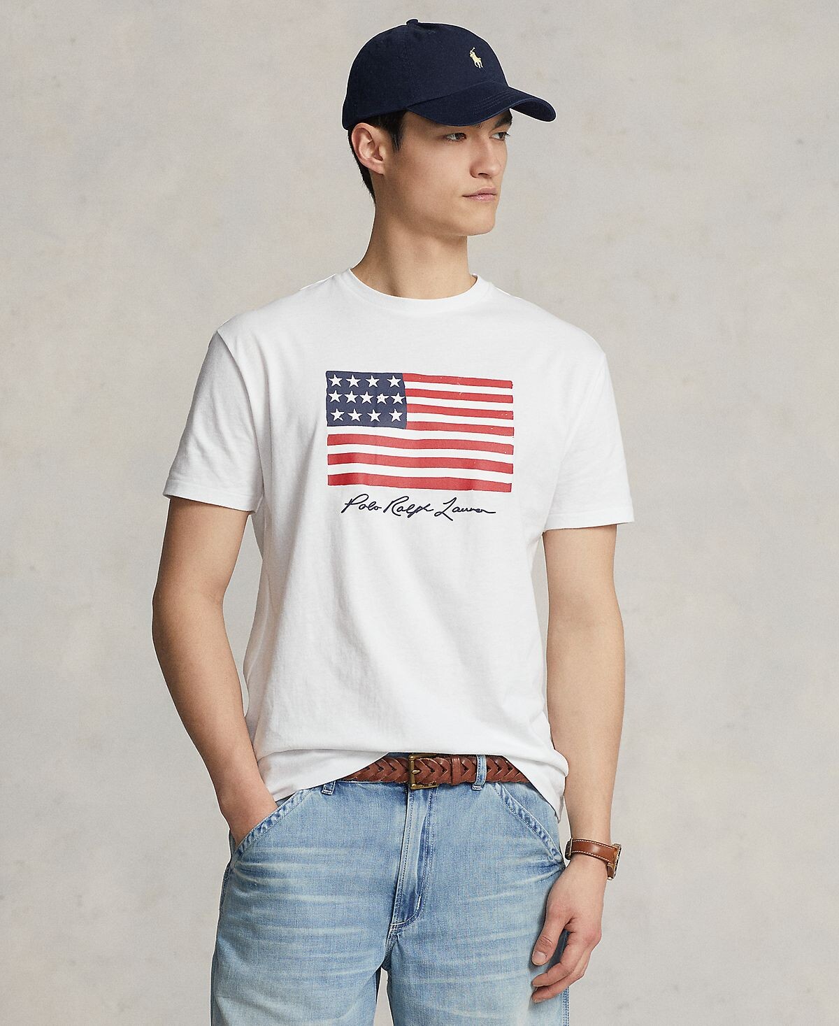Мужская трикотажная футболка классического кроя с флагом Polo Ralph Lauren
Мужская трикотажная футболка классического кроя с флагом Polo Ralph Lauren
