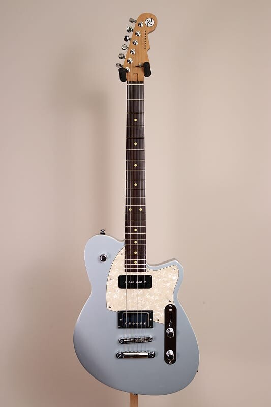 Электрогитара Reverend Double Agent OG Electric Guitar - Metallic Silver Freeze
Электрогитара Reverend Double Agent OG Electric Guitar - Metallic Silver Freeze