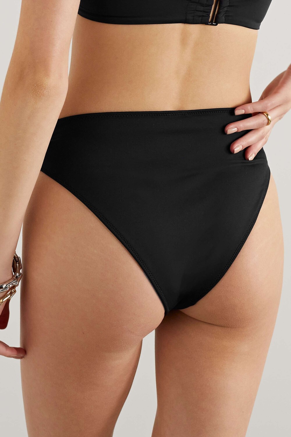 GOOD AMERICAN Плавки бикини Good Compression из эластичной ткани с аквалангом, черный
GOOD AMERICAN Плавки бикини Good Compression из эластичной ткани с аквалангом, черный