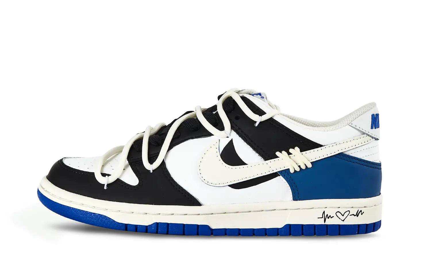 Кроссовки Nike Dunk Skateboarding Shoes Women's Low-top Black/Blue, черный/синий
Кроссовки Nike Dunk Skateboarding Shoes Women's Low-top Black/Blue, черный/синий