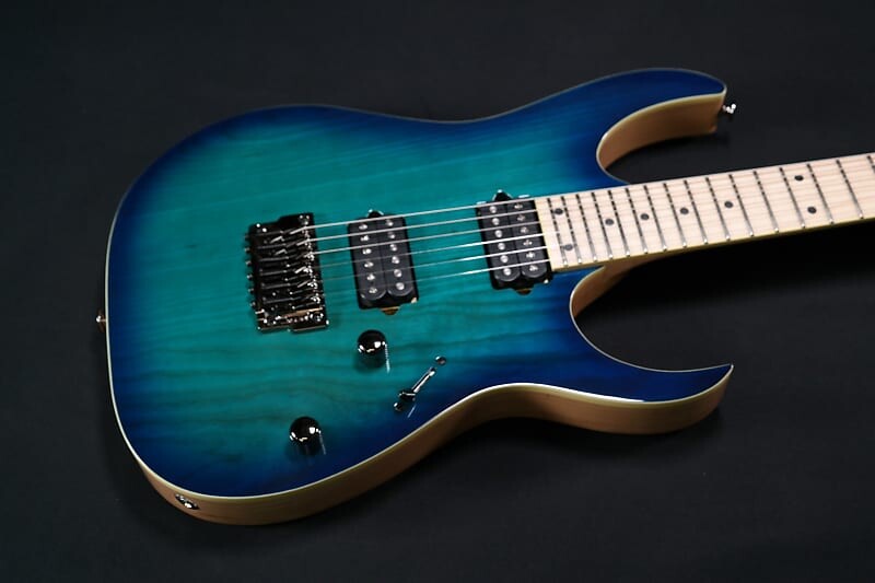 Электрогитара Ibanez RG652AHMFXNGB RG Prestige 6str Electric Guitar w/Case - Nebula Green Burst 743
Электрогитара Ibanez RG652AHMFXNGB RG Prestige 6str Electric Guitar w/Case - Nebula Green Burst 743