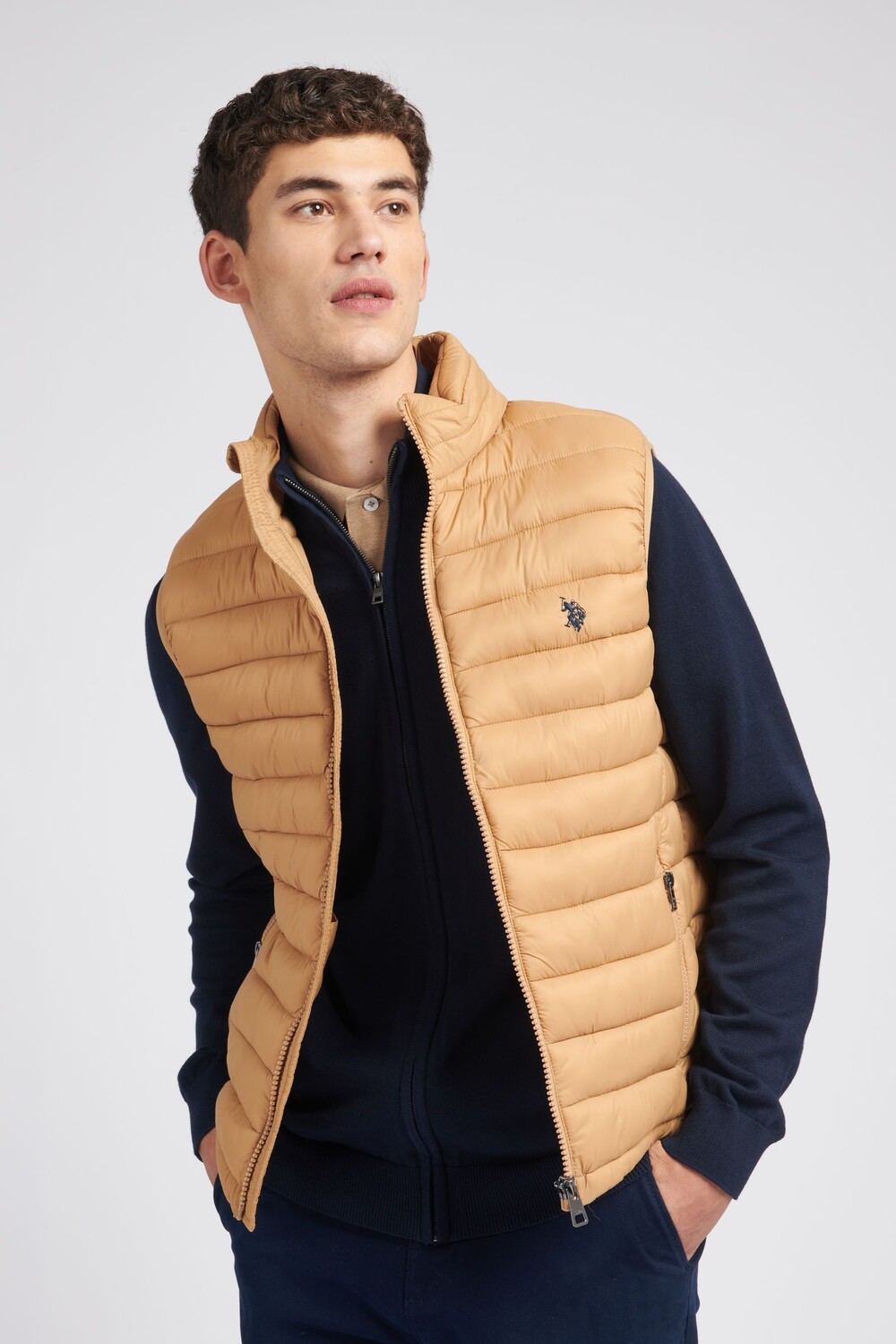 Коричневая мужская футболка-поло без рукавов из США Assn U.S. Polo Assn, коричневый
Коричневая мужская футболка-поло без рукавов из США Assn U.S. Polo Assn, коричневый