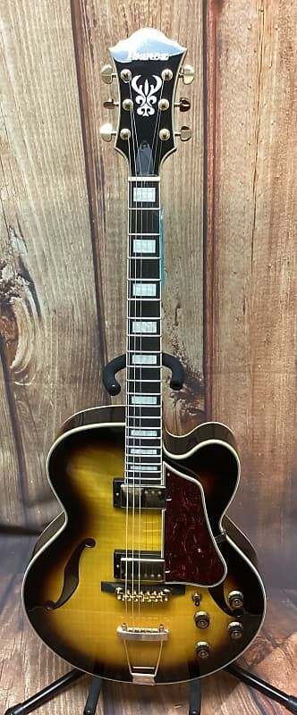 Ibanez AF95FM-AYS Artcore Expressionist Hollow Body Single Cutaway Flamed Maple HH с накладкой из черного дерева Antique Yellow Sunburst
Ibanez AF95FM-AYS Artcore Expressionist Hollow Body Single Cutaway Flamed Maple HH с накладкой из черного дерева Antique Yellow Sunburst