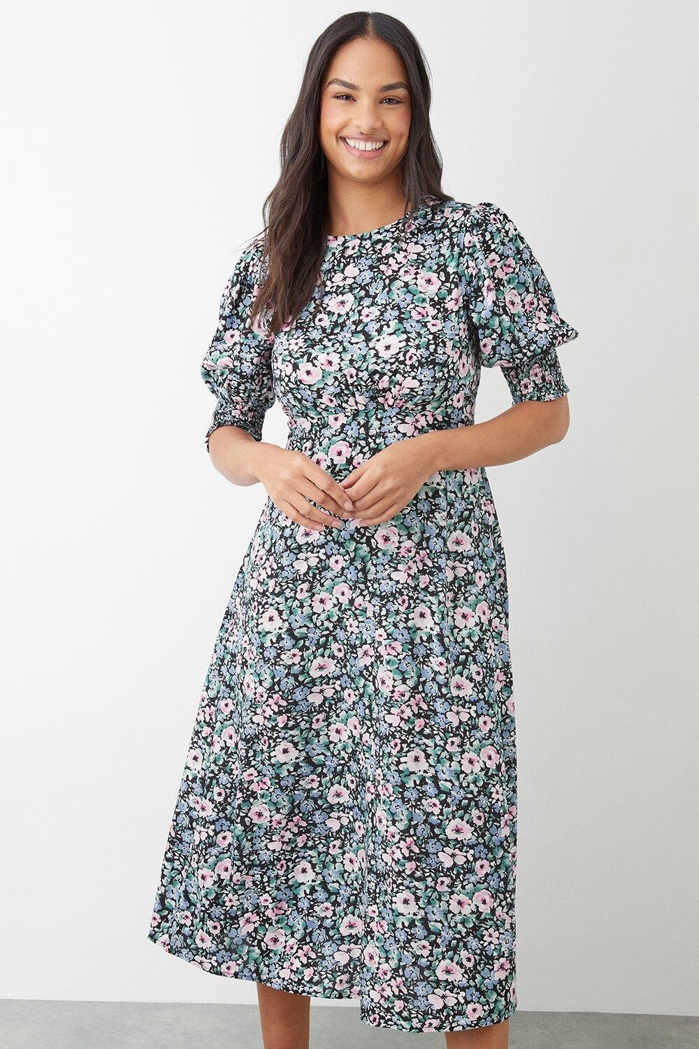 Платье миди с цветочным принтом и присборенными манжетами Dorothy Perkins, мультиколор
Платье миди с цветочным принтом и присборенными манжетами Dorothy Perkins, мультиколор