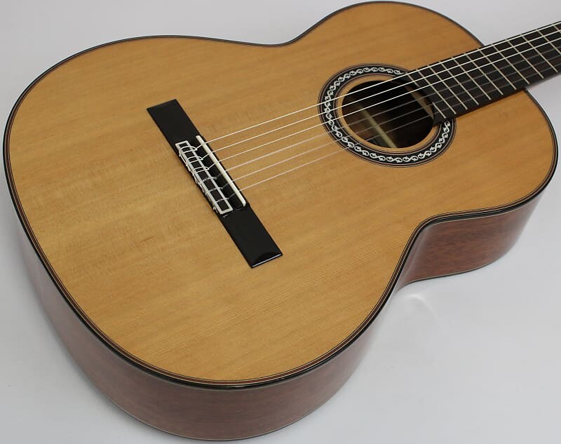 Акустическая гитара Cordoba Luthier Series C9 Parlor Nylon String Acoustic Guitar
Акустическая гитара Cordoba Luthier Series C9 Parlor Nylon String Acoustic Guitar