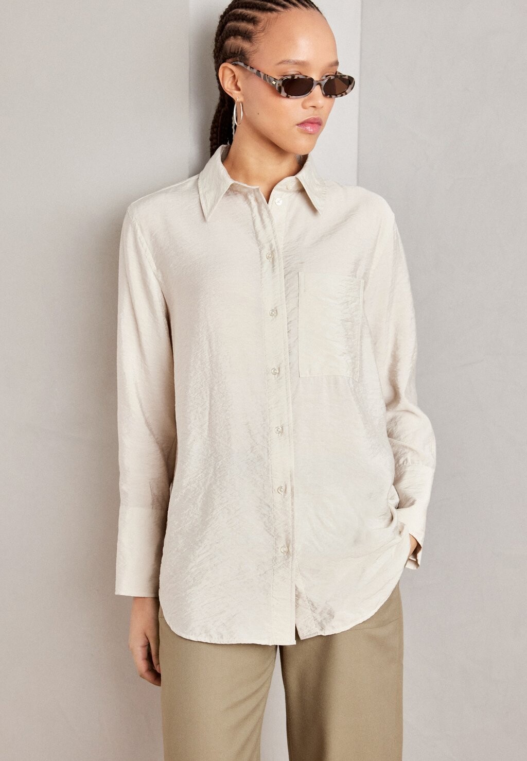 Блузка на пуговицах LONG SLEEVE KENT COLLAR CHEST POCKET SOLID Marc O'Polo, серый
Блузка на пуговицах LONG SLEEVE KENT COLLAR CHEST POCKET SOLID Marc O'Polo, серый
