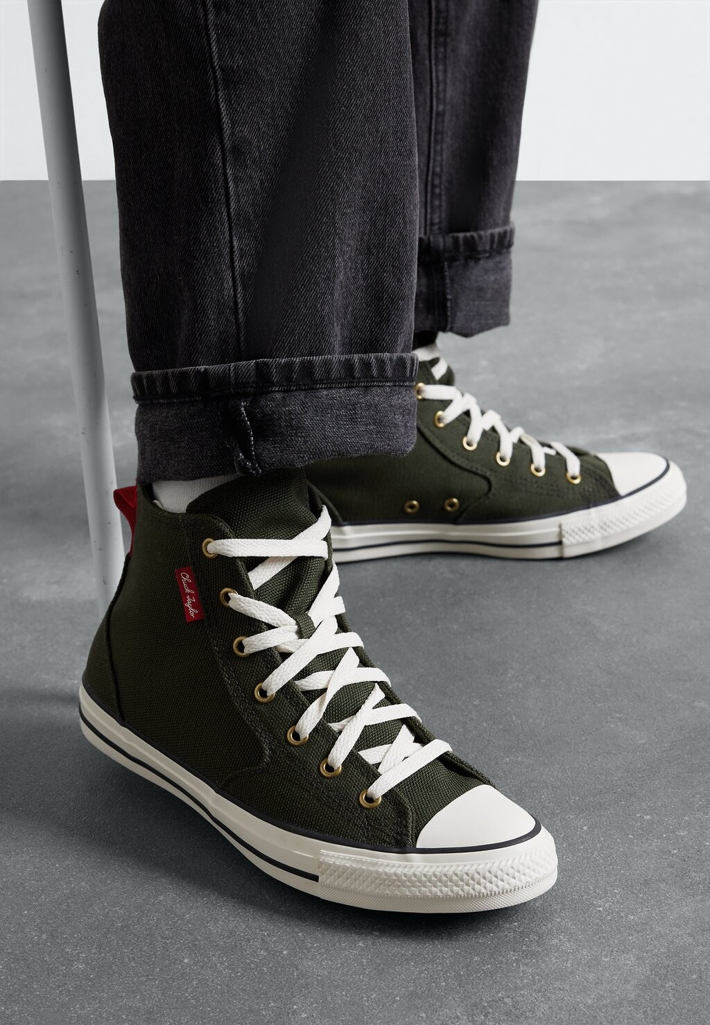 Высокие кеды Chuck Taylor All Star Remastered Unisex Converse, цвет forest shelter/egret/red
Высокие кеды Chuck Taylor All Star Remastered Unisex Converse, цвет forest shelter/egret/red