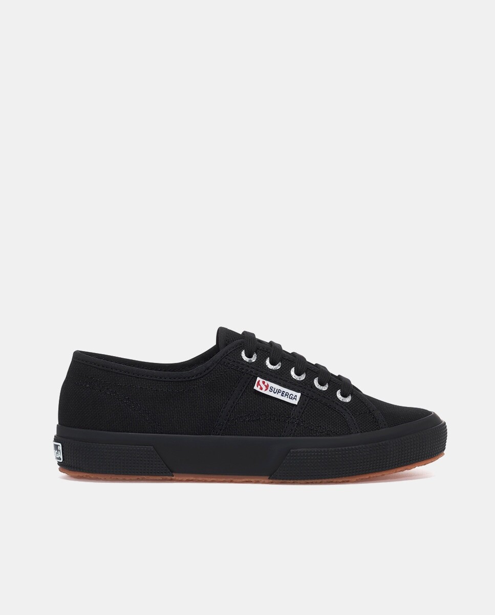 Женские низкие кеды из парусины с логотипом и резиновой подошвой Superga, черный
Женские низкие кеды из парусины с логотипом и резиновой подошвой Superga, черный