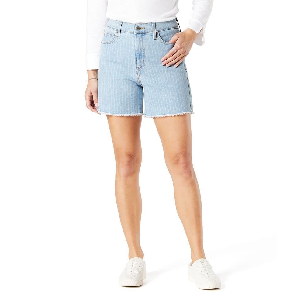 Шорты Signature by Levi Strauss & Co. Gold Label, Heritage High-Rise 5" Shorts
Шорты Signature by Levi Strauss & Co. Gold Label, Heritage High-Rise 5" Shorts