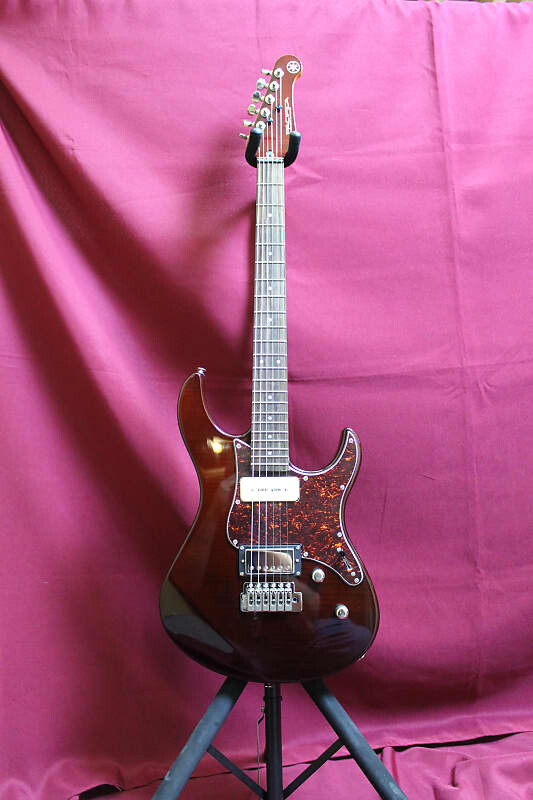 Yamaha PAC611VFM-RB Pacifica H/P-90 с грифом из палисандра - Root Beer PAC611VFM-RB Pacifica H/P-90 with Rosewood Fretboard
Yamaha PAC611VFM-RB Pacifica H/P-90 с грифом из палисандра - Root Beer PAC611VFM-RB Pacifica H/P-90 with Rosewood Fretboard