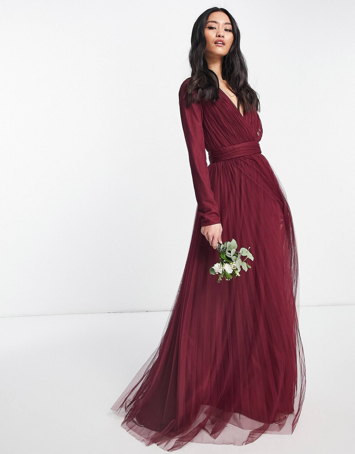 Платье макси из тюля с длинными рукавами и плиссированной юбкой ASOS DESIGN Bridesmaid цвета бычьей крови
Платье макси из тюля с длинными рукавами и плиссированной юбкой ASOS DESIGN Bridesmaid цвета бычьей крови