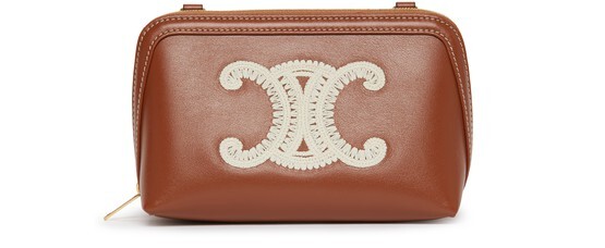 Клатч на цепочке Cuir Triomphe ИЗ ГЛАДКОЙ ТЕЛЯЧЬЕЙ КОЖИ С ВЫШИВКОЙ «Триумф» Celine, бежевый
Клатч на цепочке Cuir Triomphe ИЗ ГЛАДКОЙ ТЕЛЯЧЬЕЙ КОЖИ С ВЫШИВКОЙ «Триумф» Celine, бежевый
